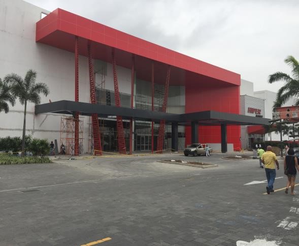 FACHADA DE VIDRIO TEMPLADO CON PUNTOS FIJOS
